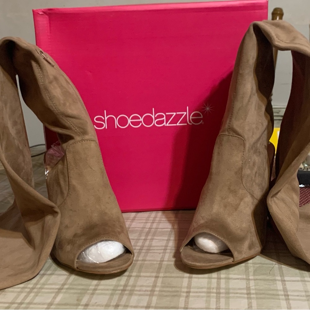 Mayra Heeled Boot Size 9 Sand Color